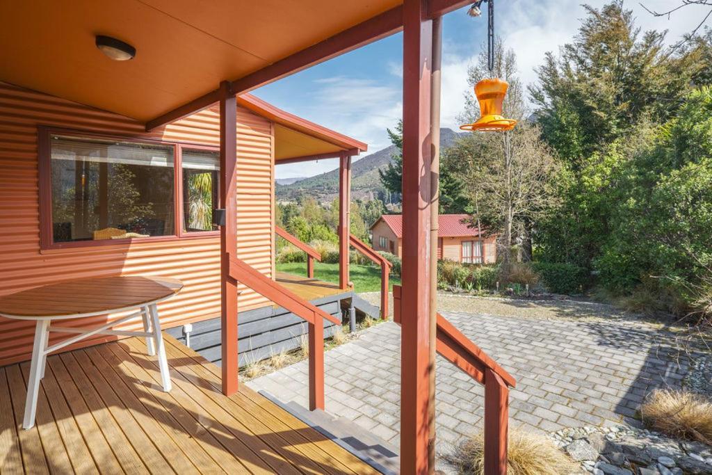 Korimako Ridge - Lake Hawea Holiday Home Dış mekan fotoğraf